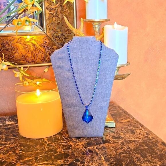 Austrian Crystal Necklace! Excellent CRAFTSMANSHIP! NWOT! - Picture 5 of 13